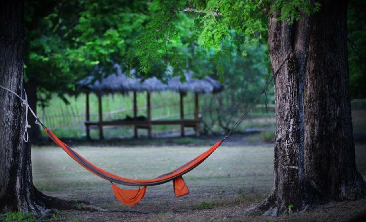 Thamarind Resort Gili Gede Buitenkant foto